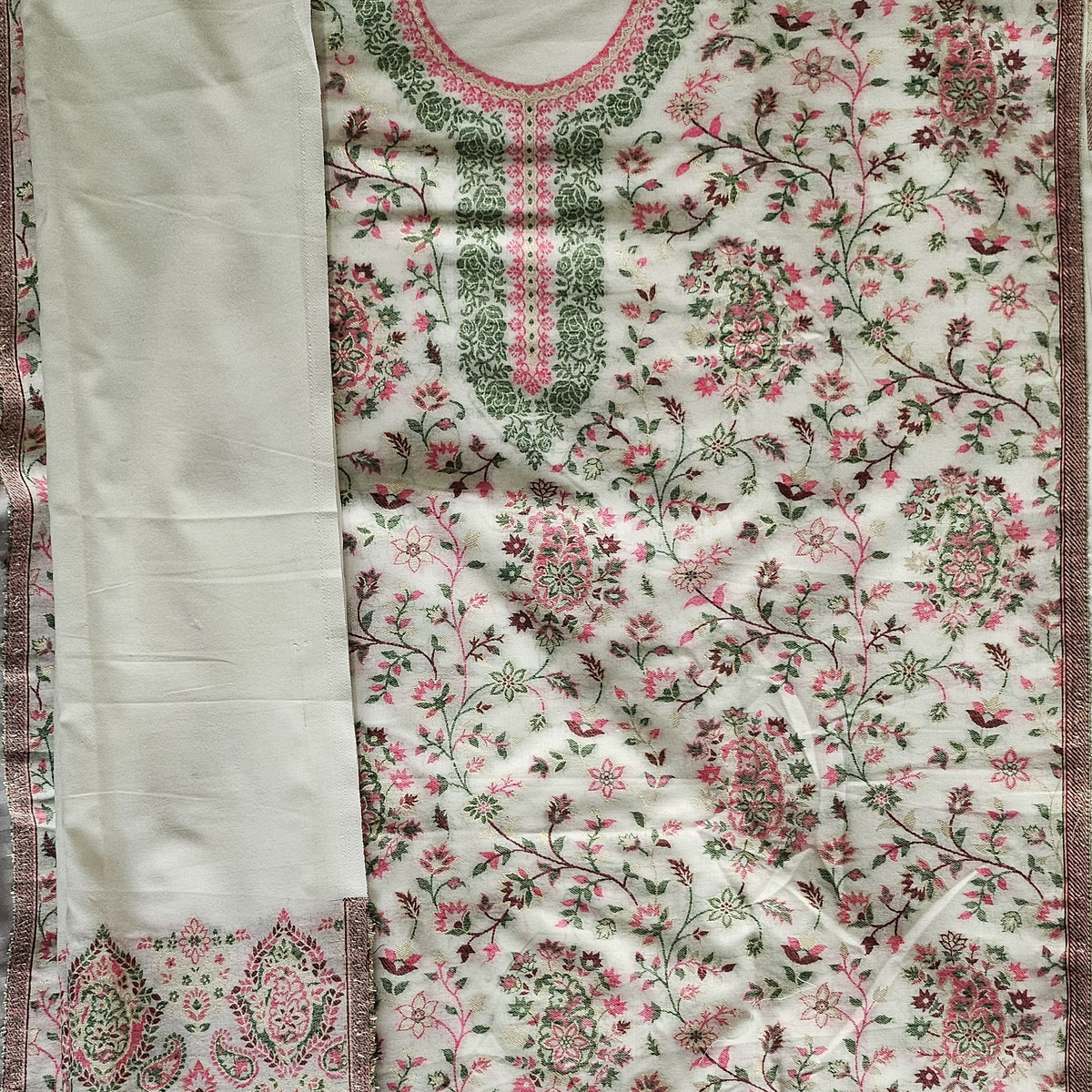 Kashmiri Floral Heritage Ensemble