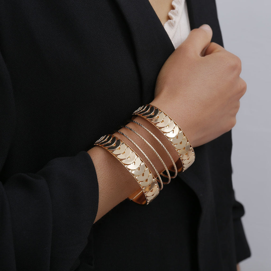 Women's Retro Half Circle Stitching Metal Bracelet