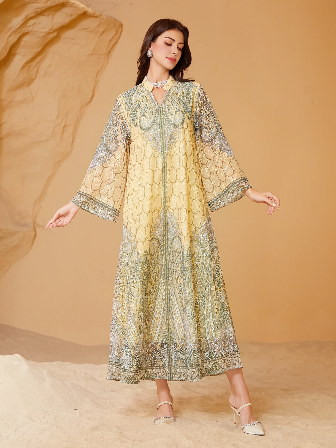 Long sleeved loose long skirt