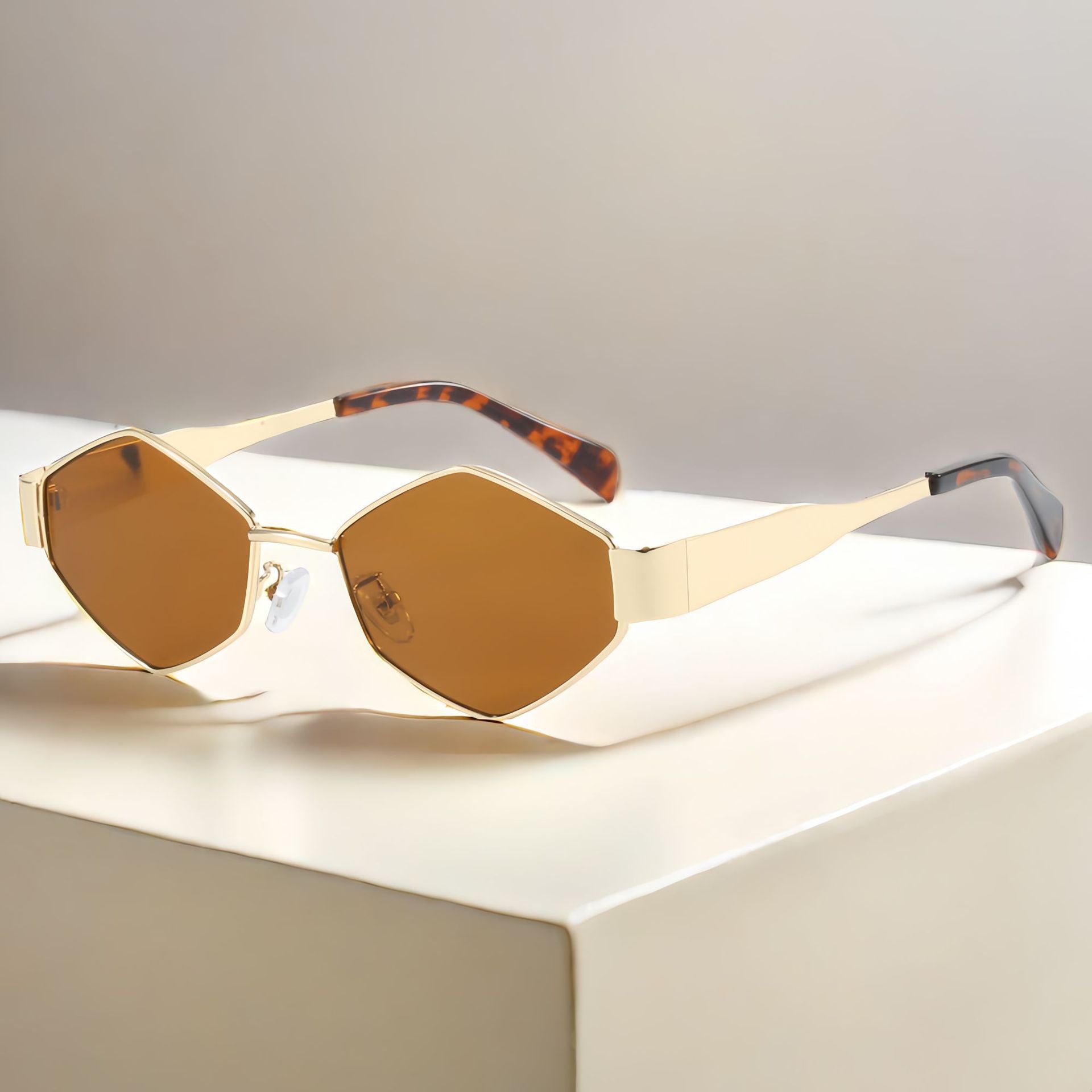 Polygonal sunglasses ultra light sunshade mirror eprolo