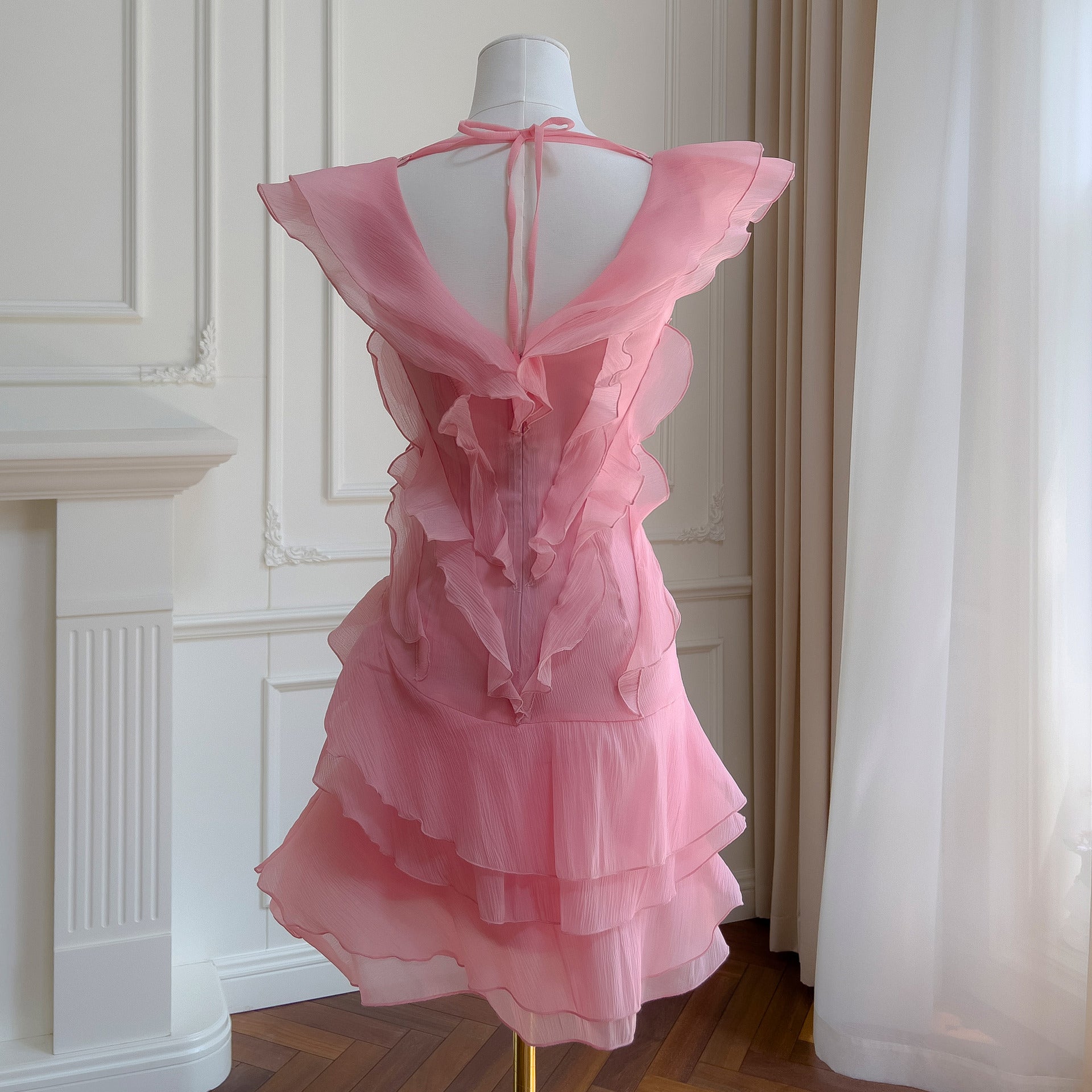 French Light Luxury Temperament V-neck Slim Fit Ruffled Waist Banquet Dress Sweet Style Dress 69348