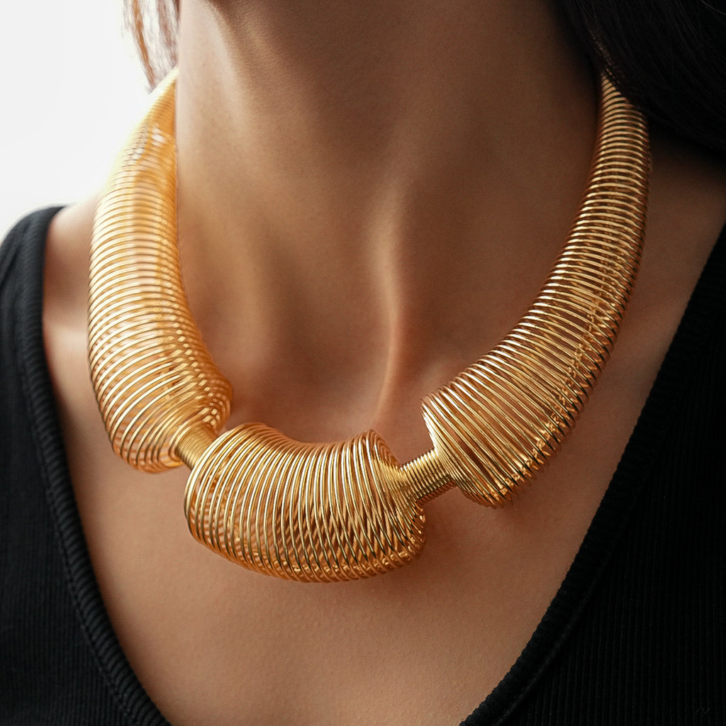 European And American Exaggerated Metallic Geometric Spring Necklace With Unique Stylish, Niche High-End