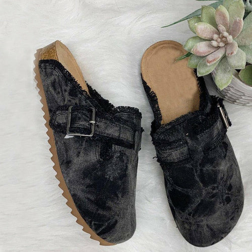 Flat Heel Round Toe Canvas loafers .