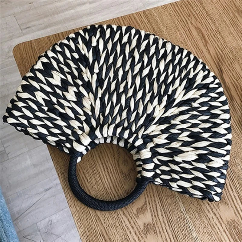 Simple All-Match Handbag Ladies 2024 New Handbags Women Round Bucket Straw Bag Korean Handmade Woven Basket Rattan Handbag