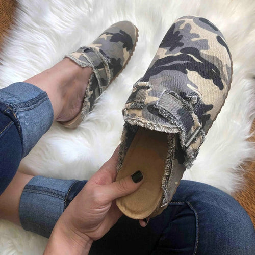 Flat Heel Round Toe Canvas loafers .