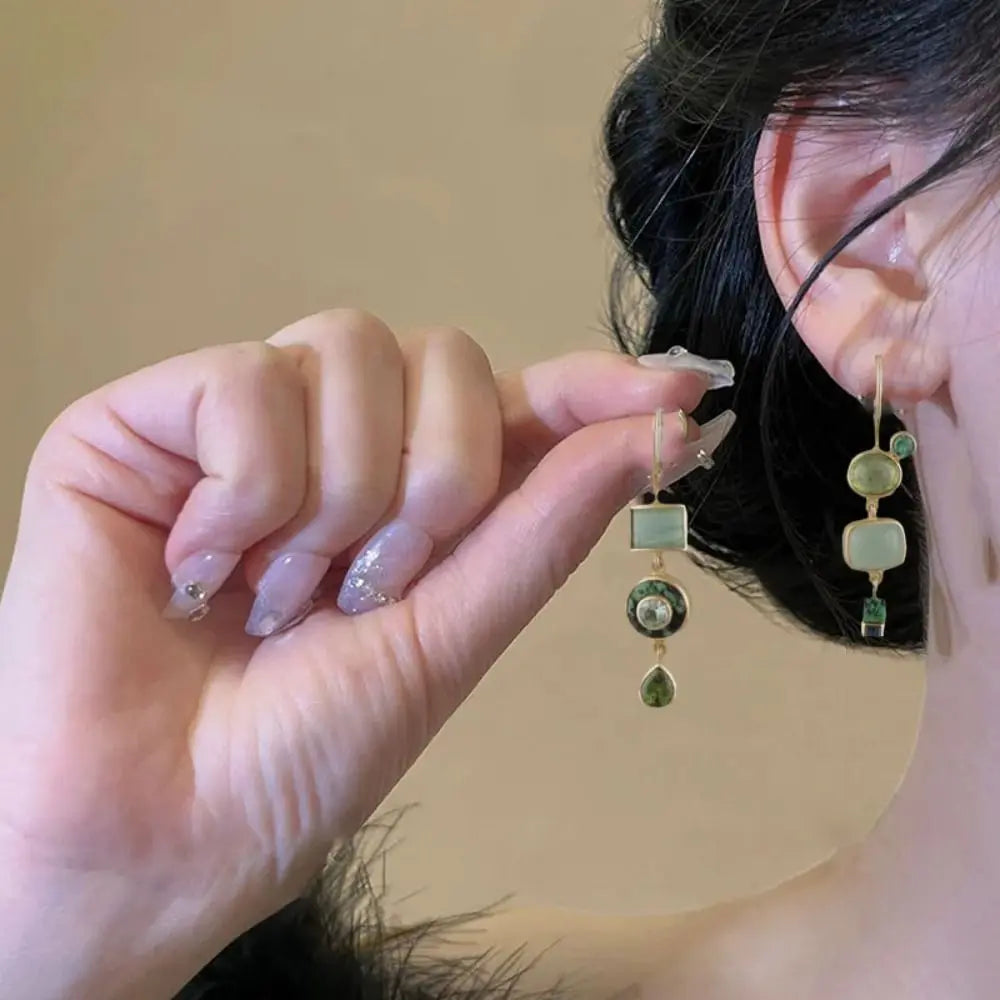 Dissymmetry Vintage Green Color Earrings New Geometric Green Asymmetrical Ear Hanging Personality Fashion Jewelry Women Rumanglobalcraft