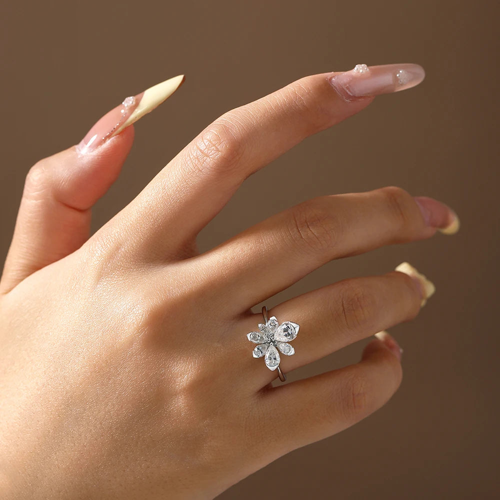 ATTAGEMS 925 Sterling Silver Luxury Women Ring Flowers D VVS1 Moissanite Pear-cut Engagement Band Anniversary Gift Fine Jewelry