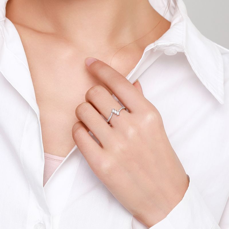 Sterling Silver Niche Design Diamond Cube Sugar Index Ring