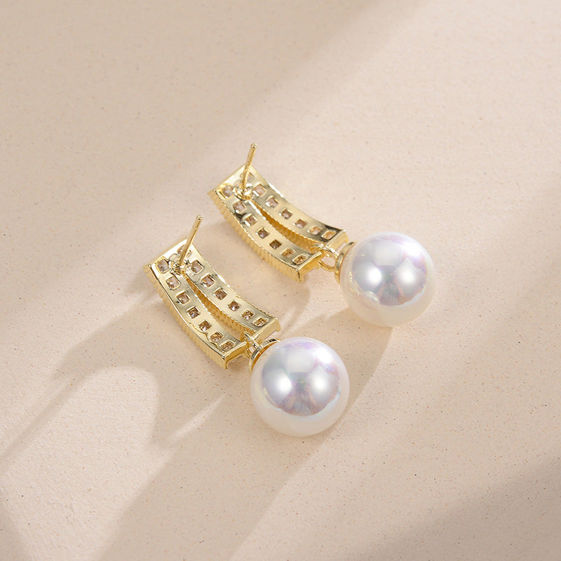 Temperament Female Gentle And Thin Natural Pearl Earrings