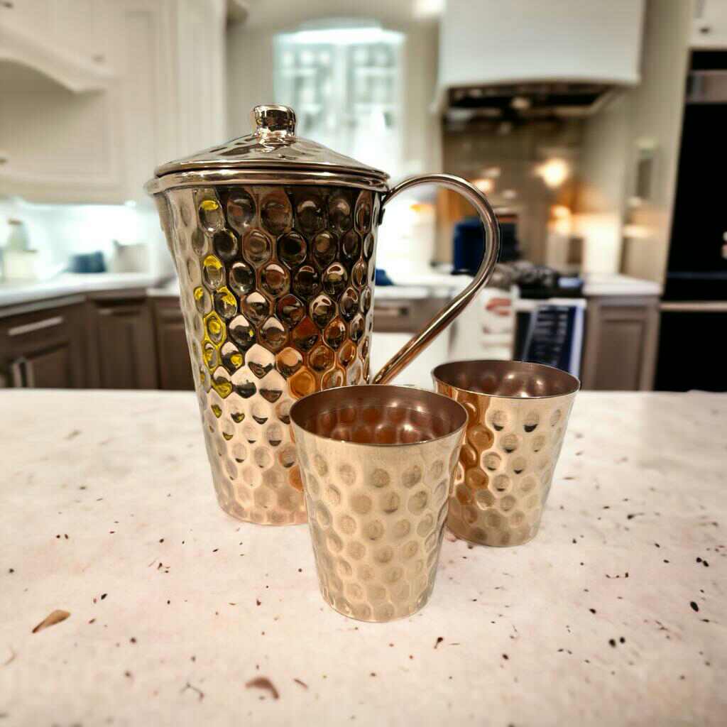 Set of One Copper Pitcher with Top and Two Tumblers, Deep Hammering and Shiny Finish